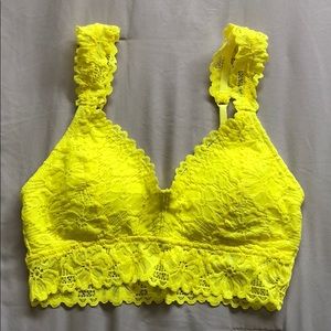 Women’s lace bralette